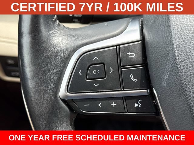 Used 2021 Toyota Highlander XLE AWD/4WD image 25