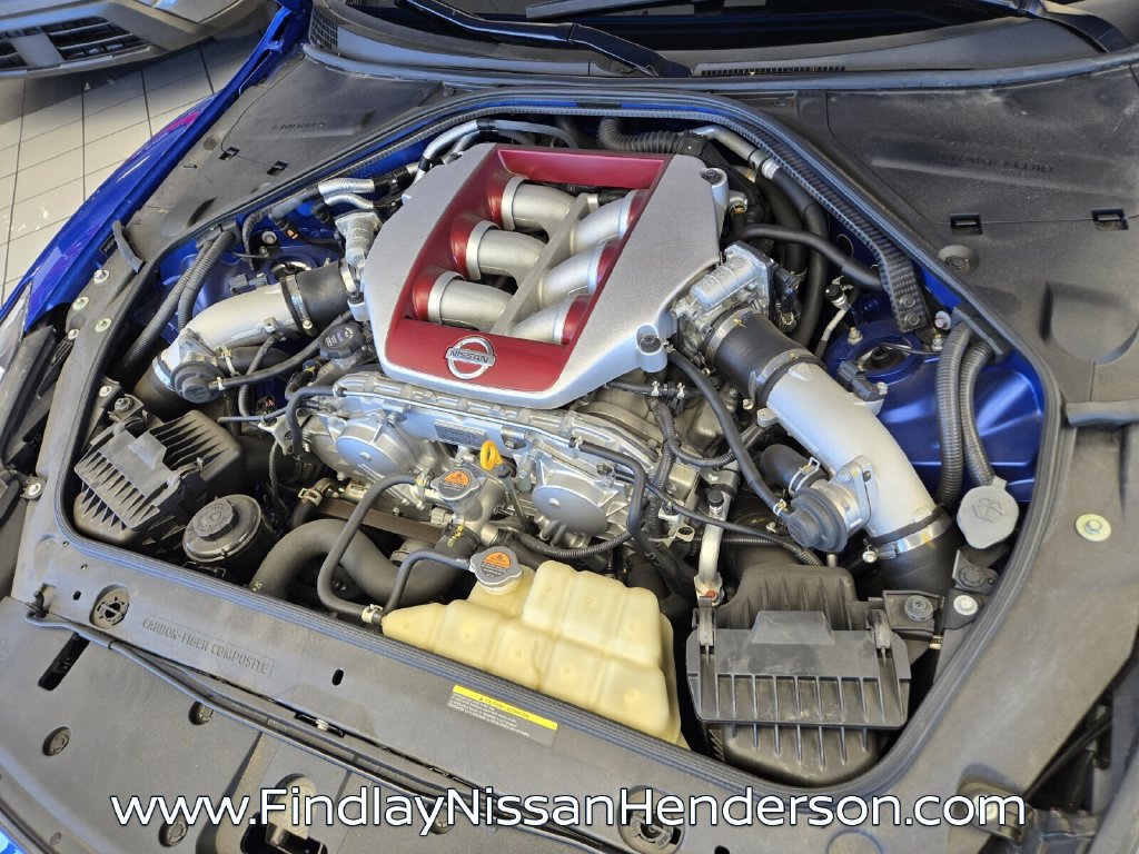 Used 2021 Nissan GT-R Premium AWD/4WD image 18