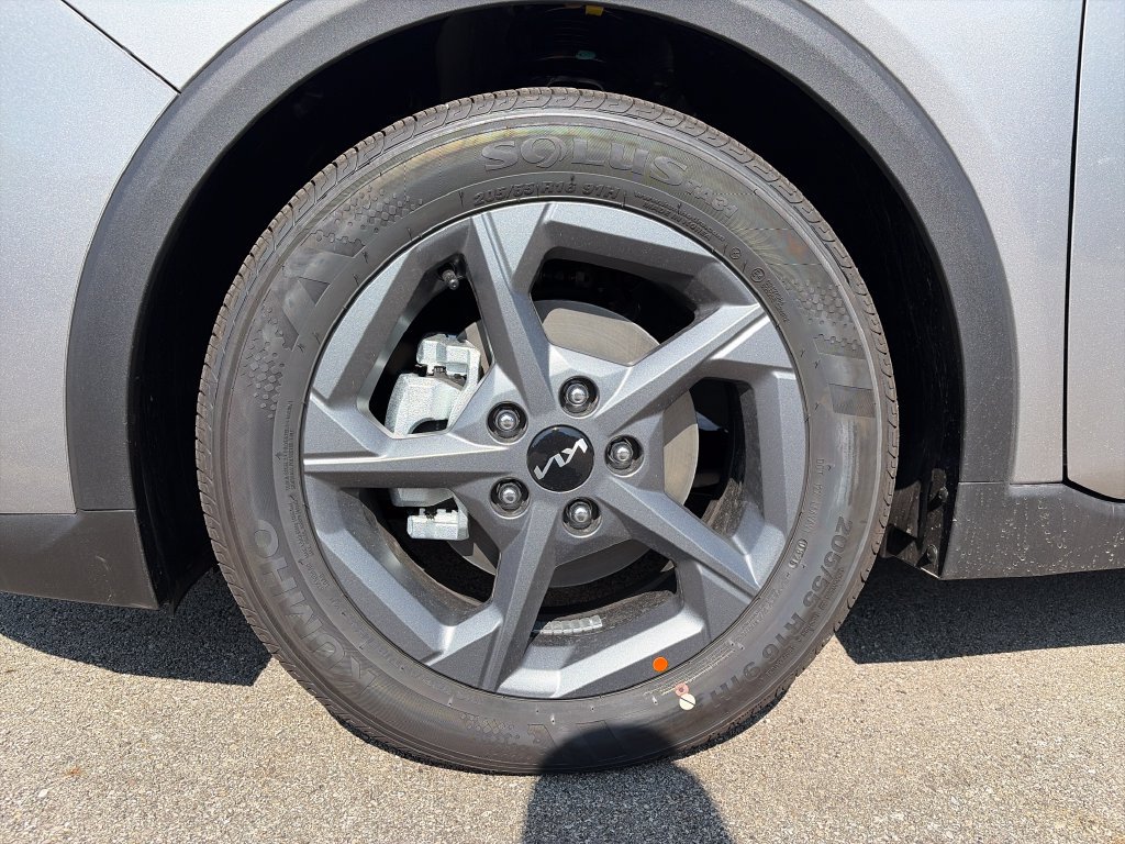 New 2026 Kia K4 FWD image 24