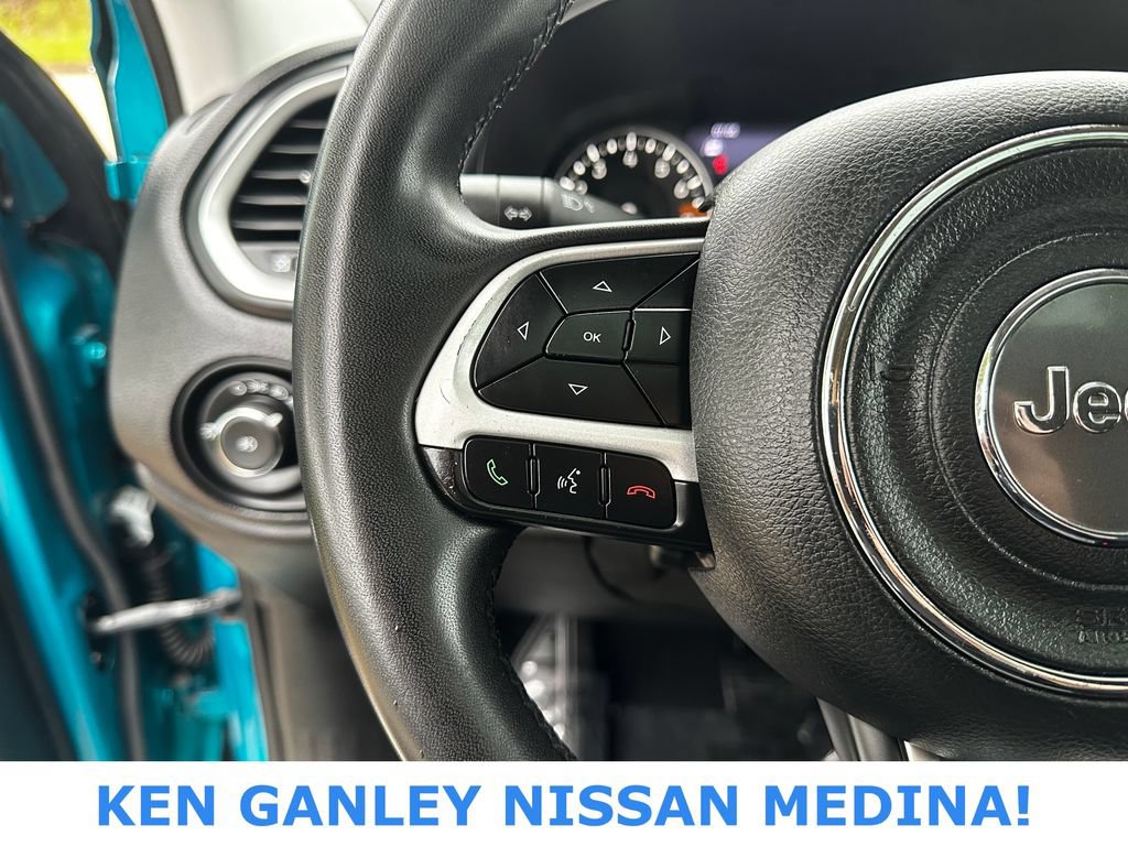 Used 2021 Jeep Renegade Latitude AWD/4WD image 29