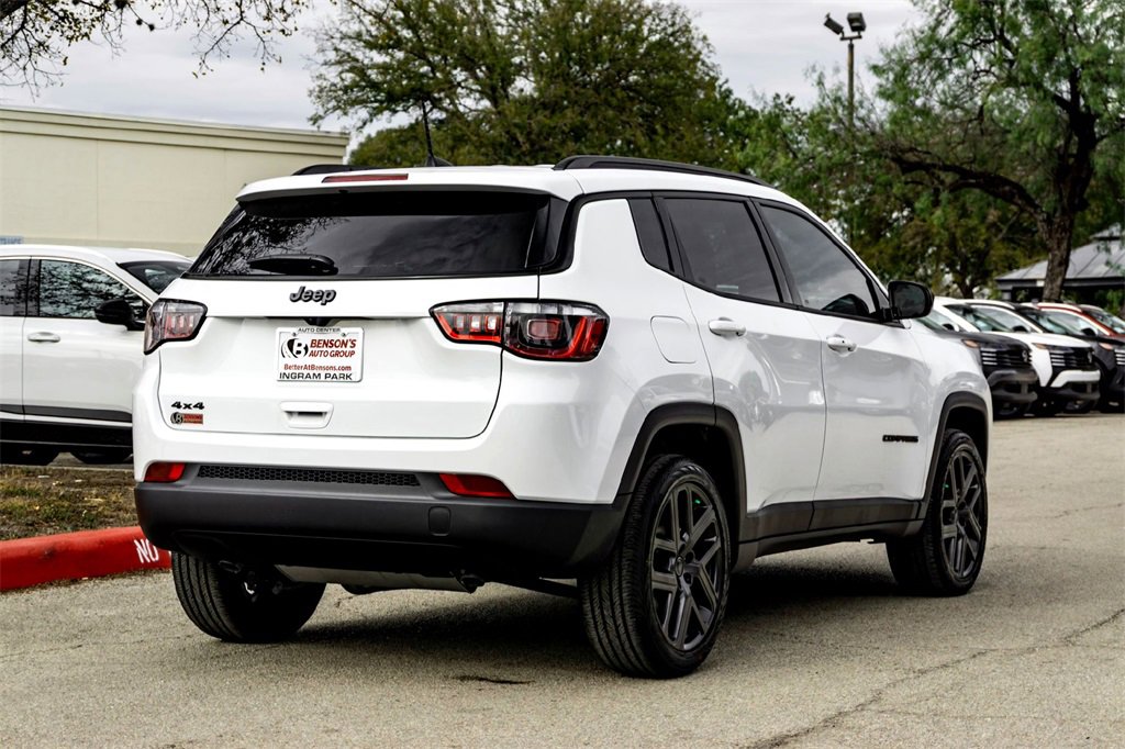 New 2026 Jeep Compass Latitude image 4