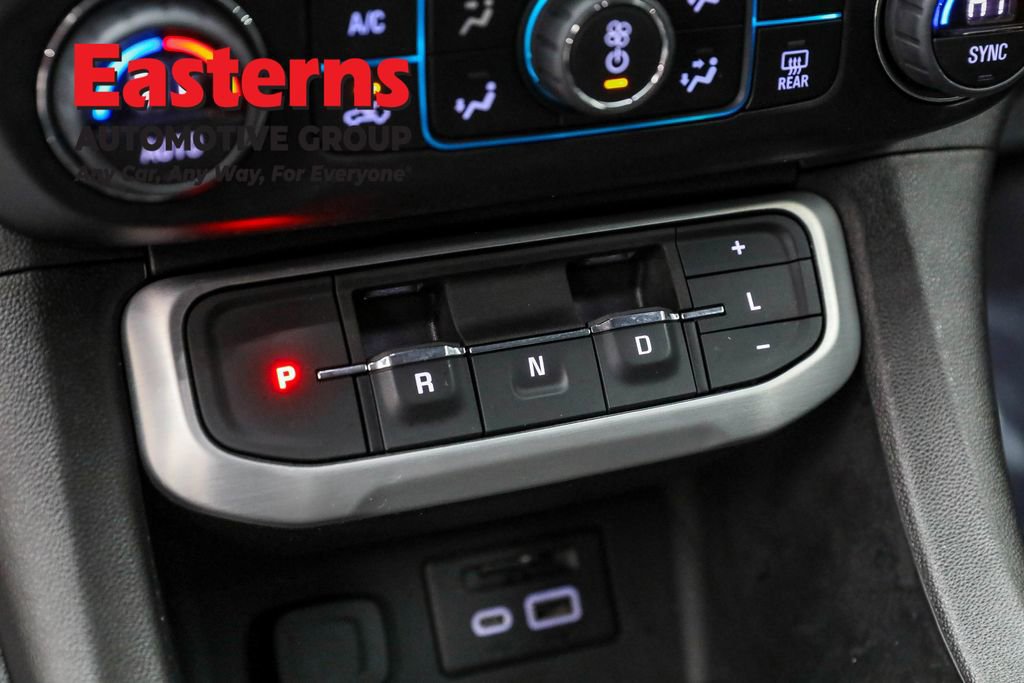 Used 2023 GMC Acadia SLT image 21