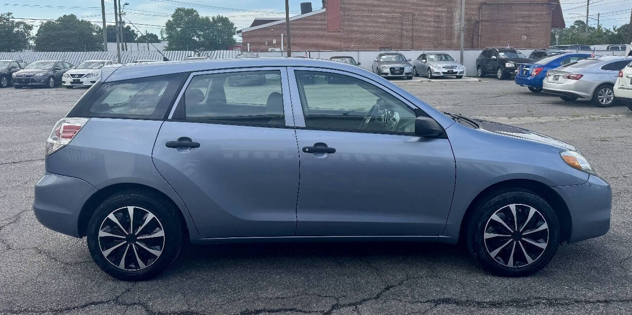 Used 2005 Toyota Matrix FWD image 6