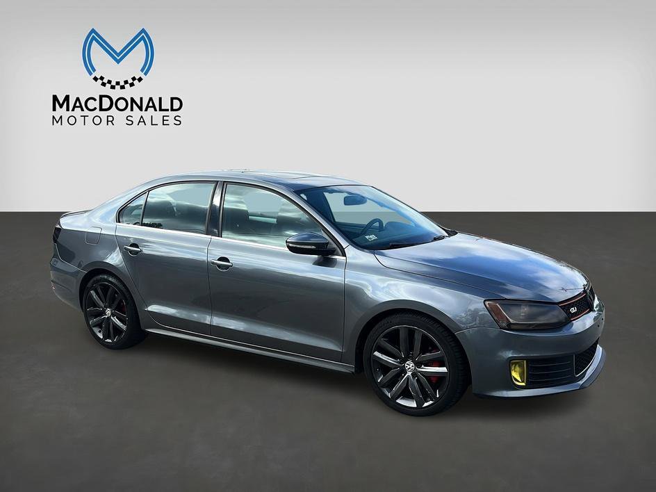 Used 2013 Volkswagen Jetta GLI Autobahn image 2