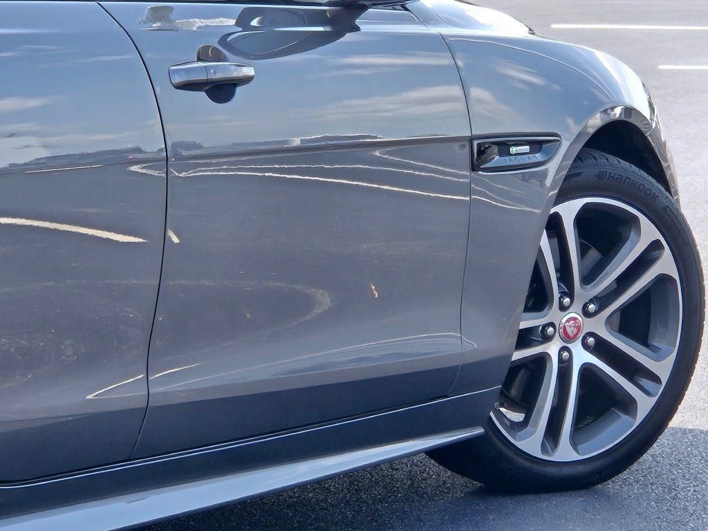 Used 2019 Jaguar XE R-Sport RWD image 13