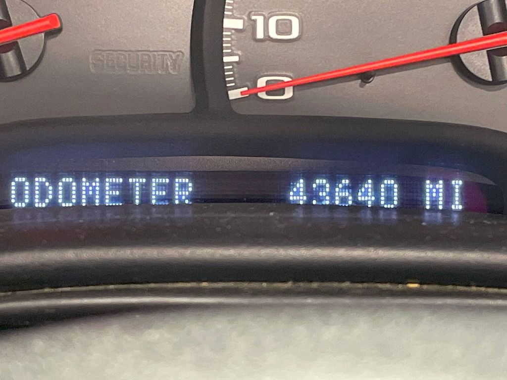 Used 2000 Chevrolet Corvette Convertible w/ Performance Handling Pkg image 64