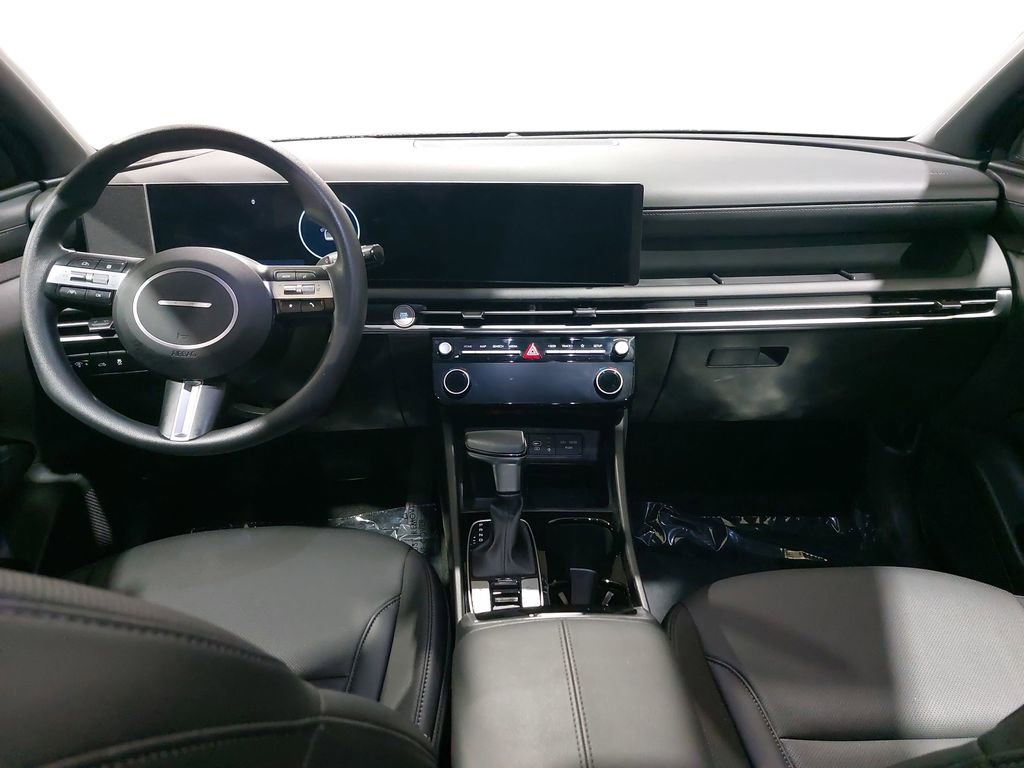 Certified 2025 Hyundai Santa Cruz SEL image 9