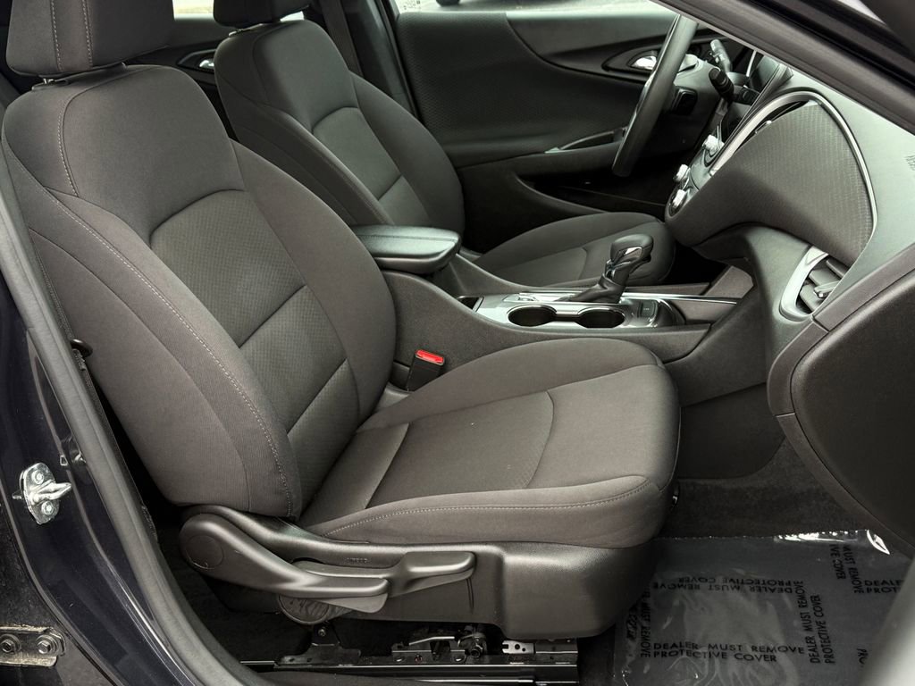 Used 2023 Chevrolet Malibu LT image 11