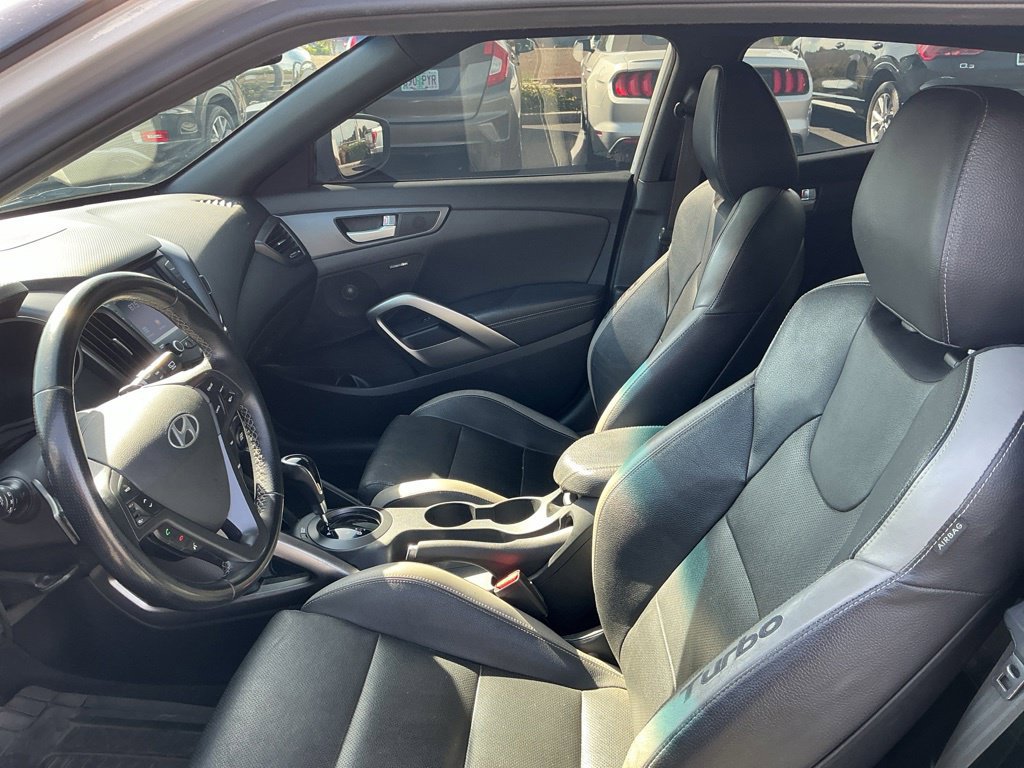 Used 2017 Hyundai Veloster Turbo FWD image 27
