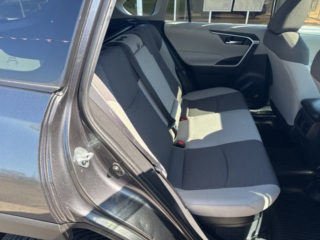 Used 2021 Toyota RAV4 XLE w/ Convenience Package image 35