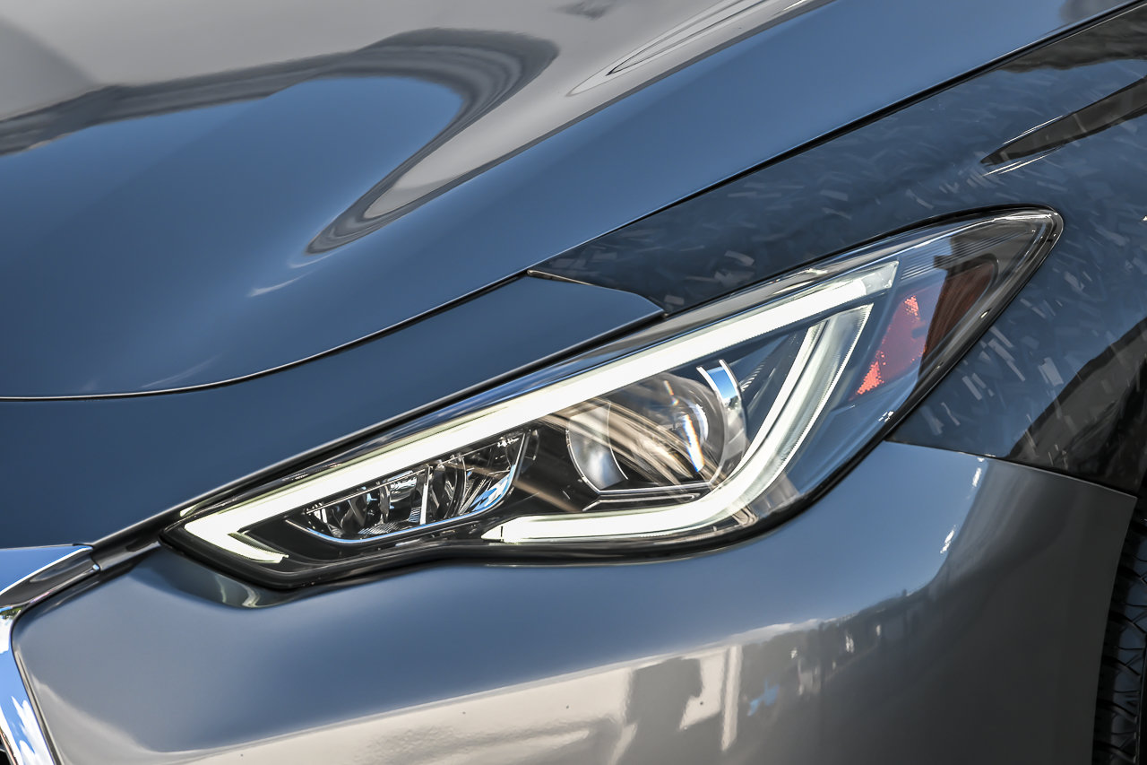 Used 2019 INFINITI Q60 3.0t Luxe AWD/4WD image 7
