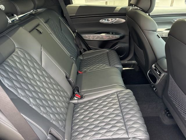 Used 2025 Genesis GV70 3.5T Sport w/ Sport Advanced Package image 25