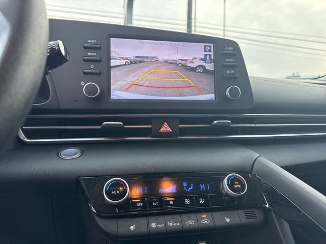 Used 2021 Hyundai Elantra Blue image 28