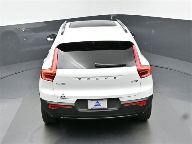 New 2026 Volvo XC40 B5 Plus w/ Protection Package Premier image 47