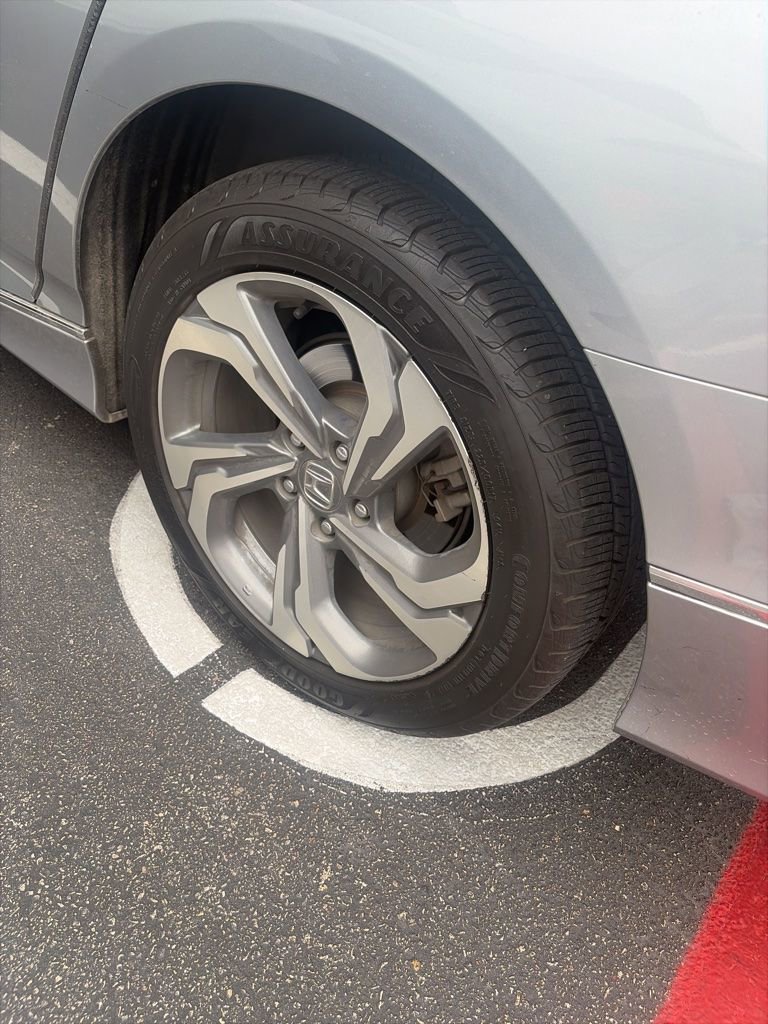 Used 2019 Honda Accord EX image 7