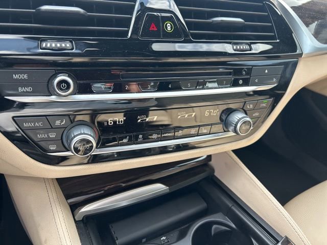 Used 2017 BMW 540i RWD image 10