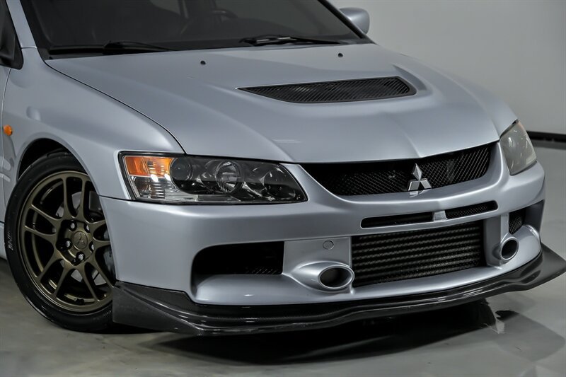 Used 2006 Mitsubishi Lancer Evolution AWD/4WD image 2