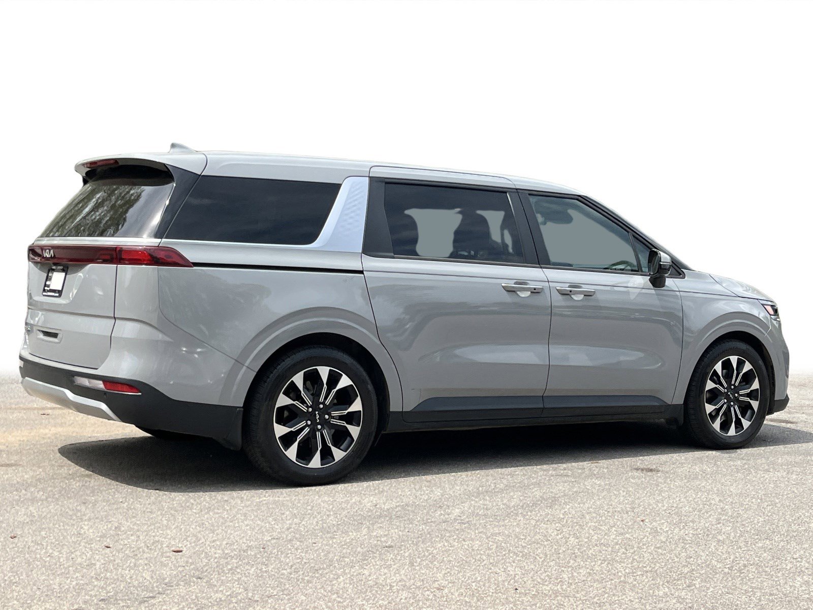 Used 2022 Kia Carnival EX FWD image 29