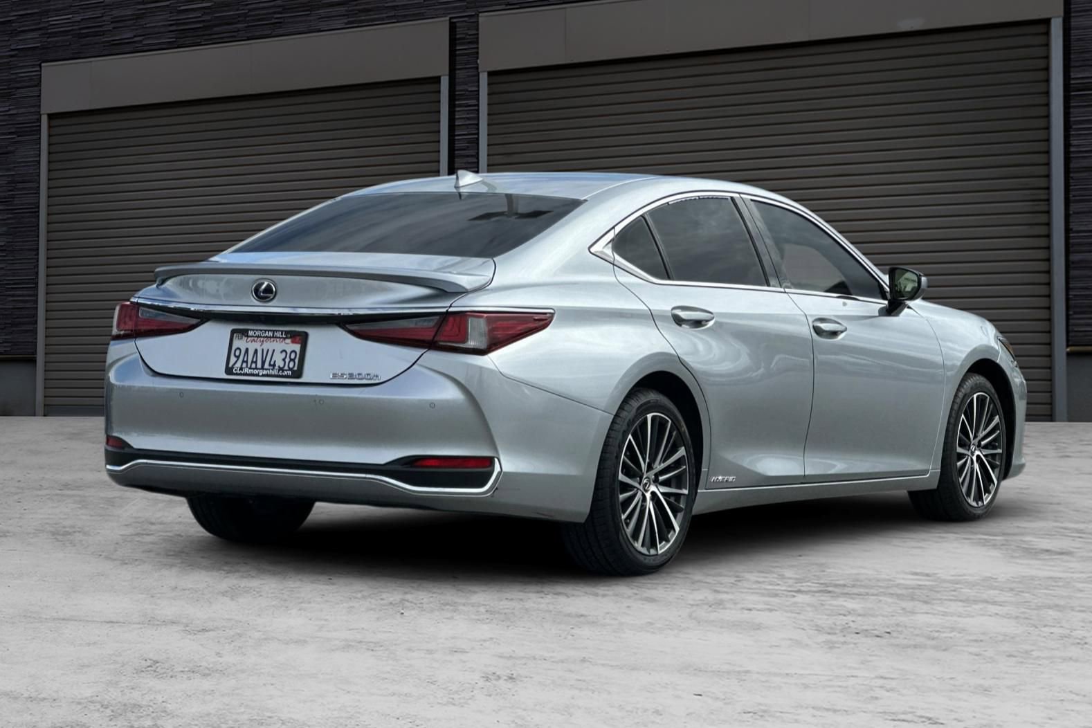 Used 2022 Lexus ES 300h w/ Premium Package FWD image 4