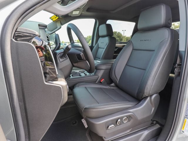 New 2026 GMC Sierra 2500 Denali w/ Denali Reserve Package AWD/4WD image 15