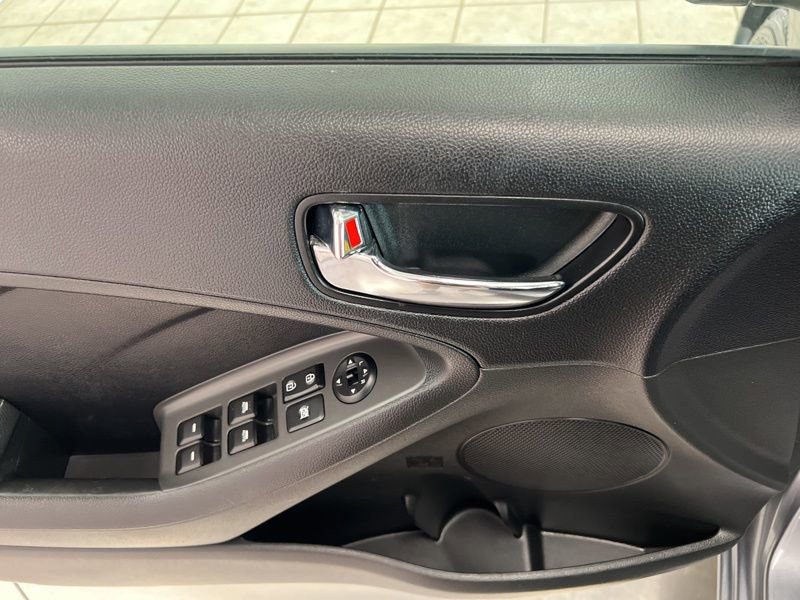 Used 2018 Kia Forte S w/ S Technology Plus Package FWD image 21