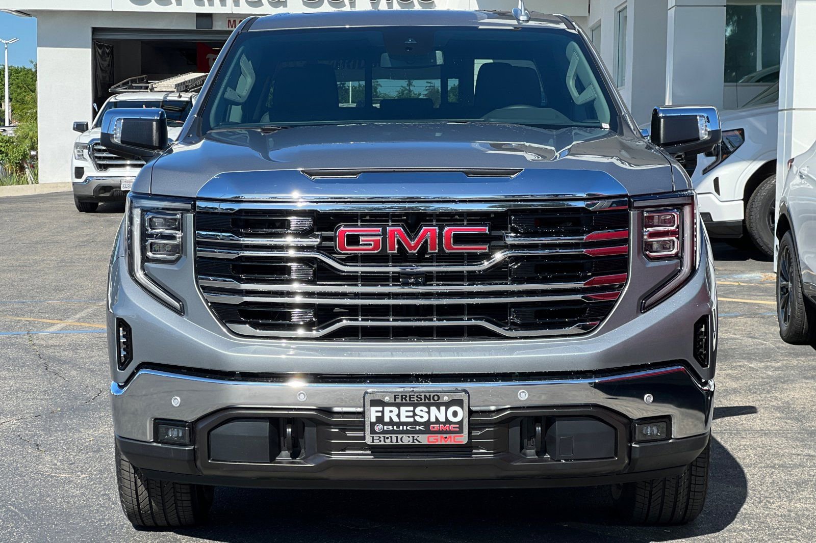 New 2026 GMC Sierra 1500 SLT AWD/4WD image 3
