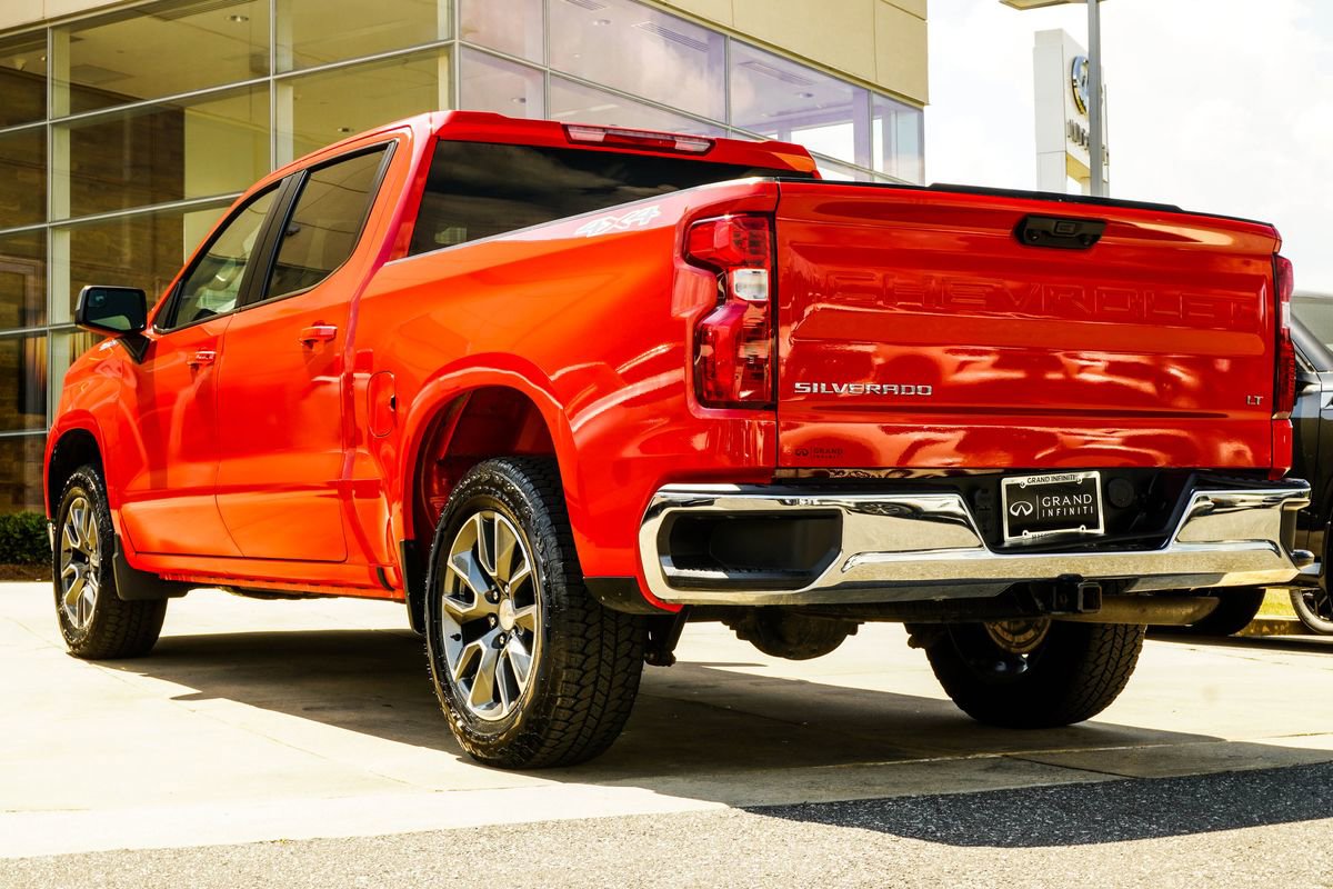 Used 2023 Chevrolet Silverado 1500 LT AWD/4WD image 10