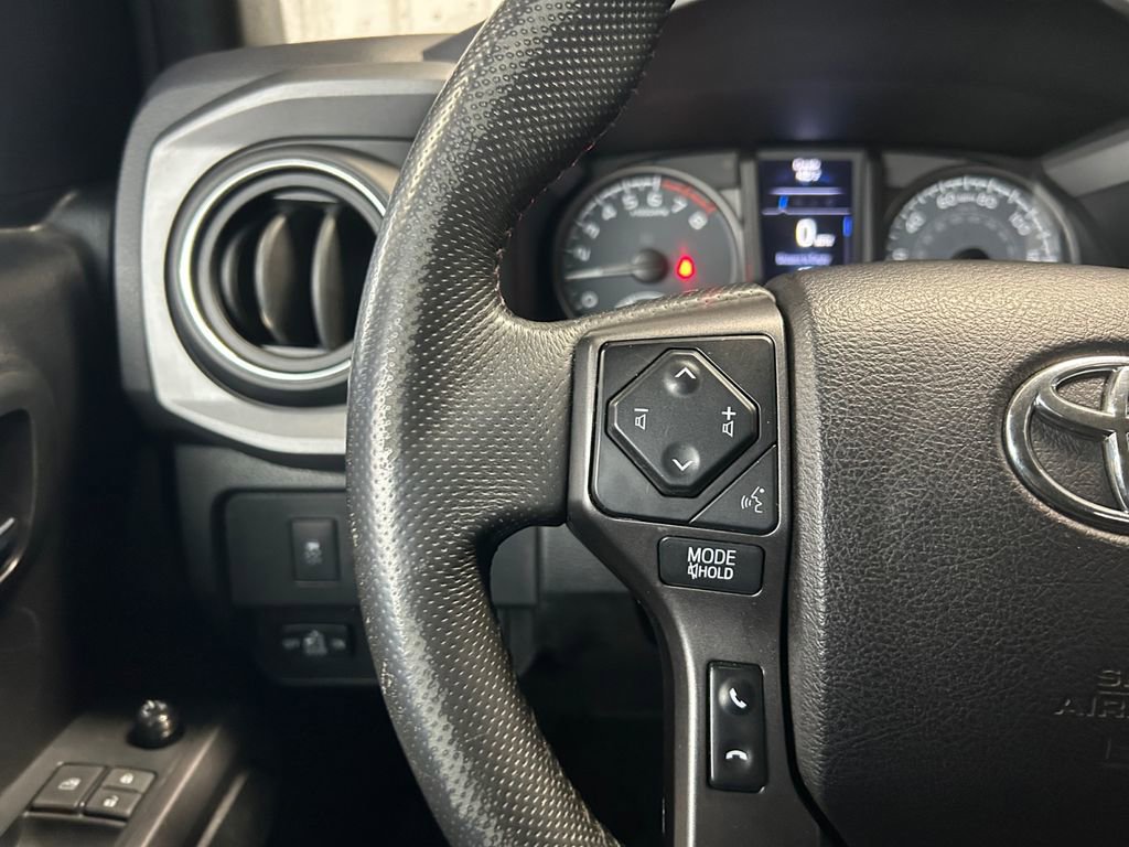 Used 2021 Toyota Tacoma TRD Off-Road w/ Technology Package image 17