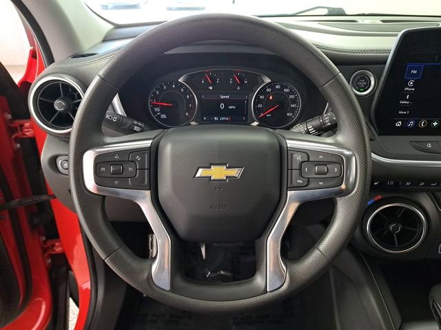 Used 2025 Chevrolet Blazer LT image 27