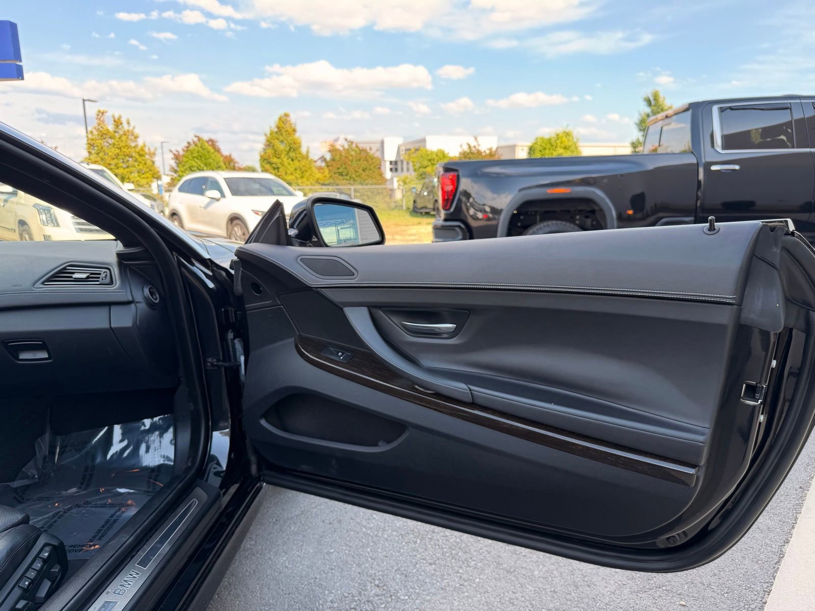 Used 2012 BMW 650i Convertible RWD image 23