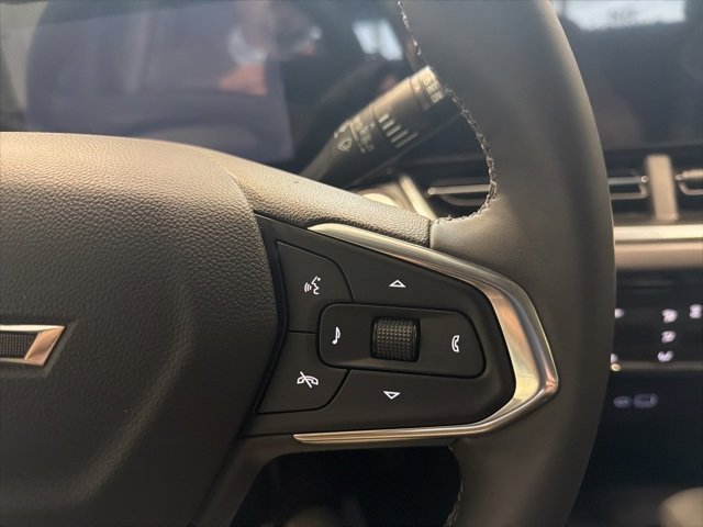 Used 2025 Chevrolet Trax ACTIV w/ Driver Confidence Package image 30