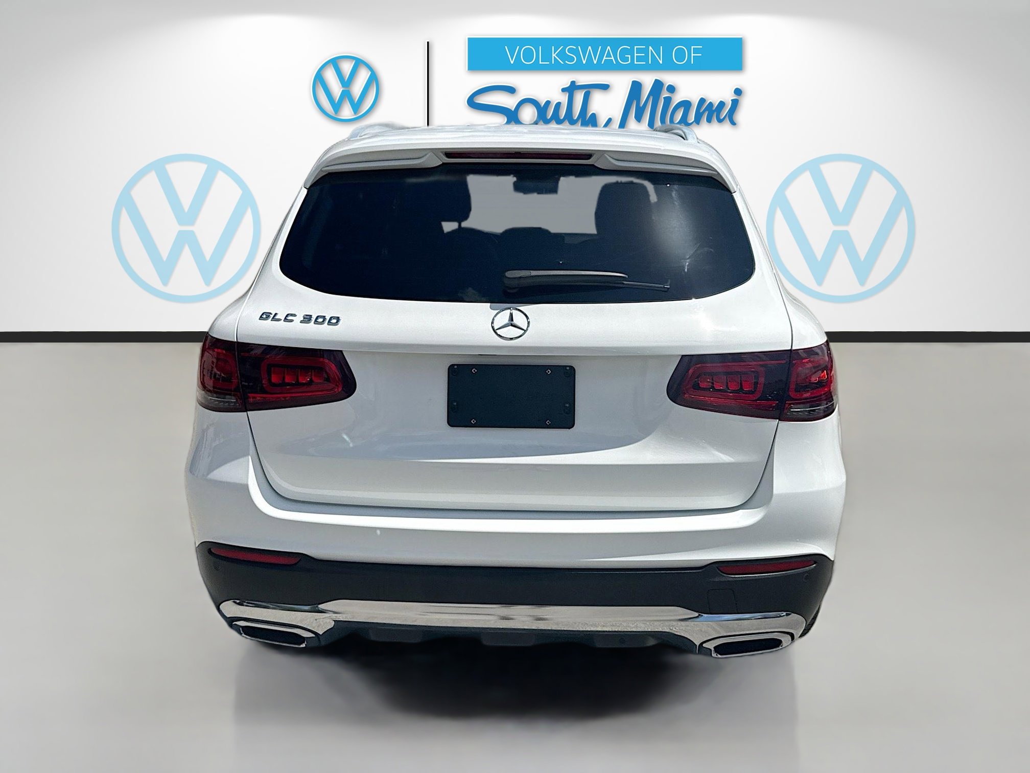 Used 2022 Mercedes-Benz GLC 300 w/ Premium Package Lite image 6