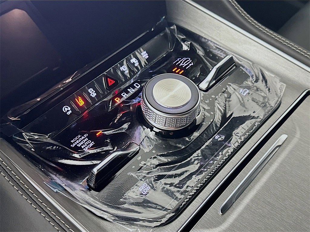 New 2025 Jeep Wagoneer Series II image 12