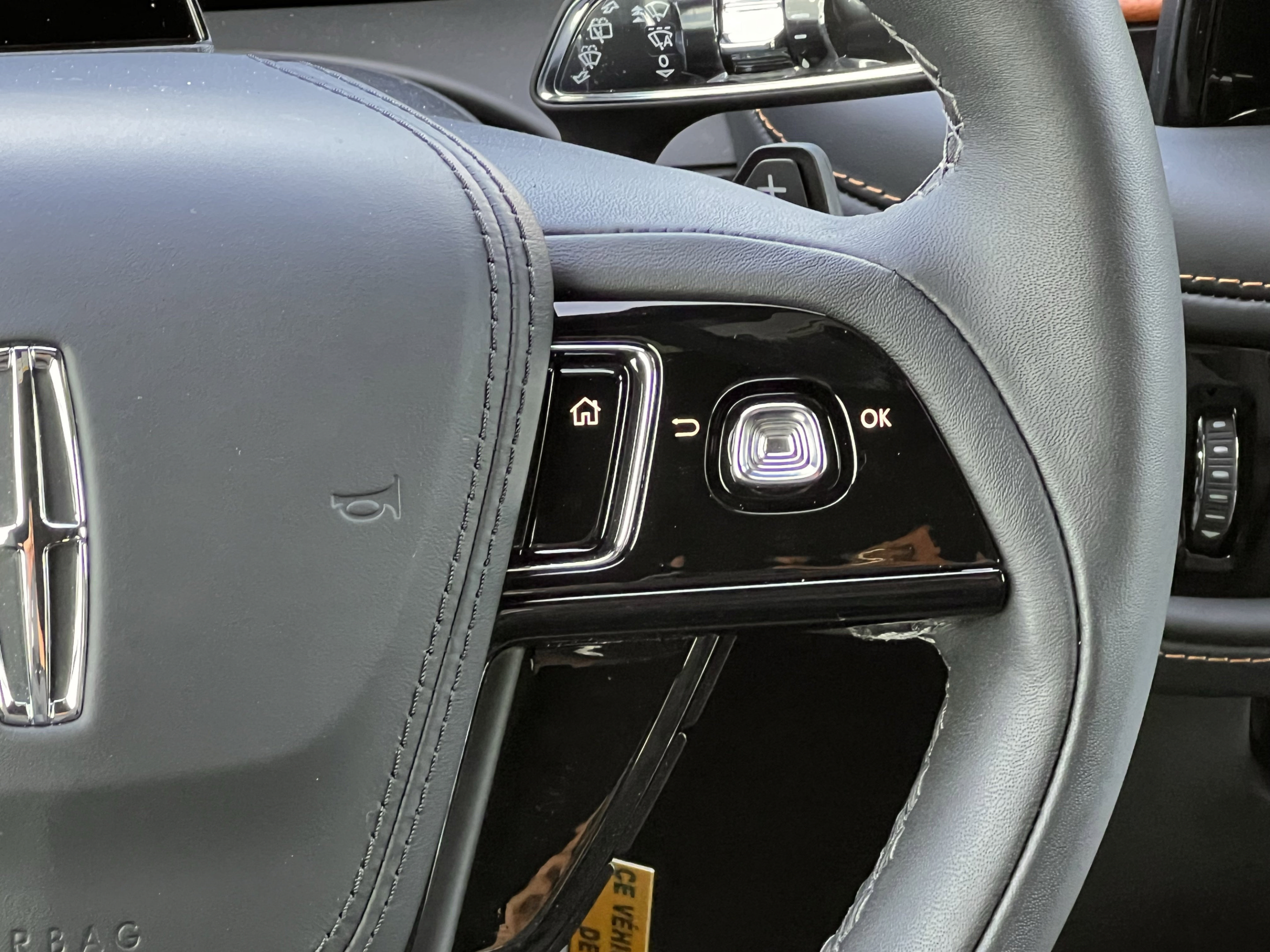 New 2025 Lincoln Aviator Black Label AWD/4WD image 13