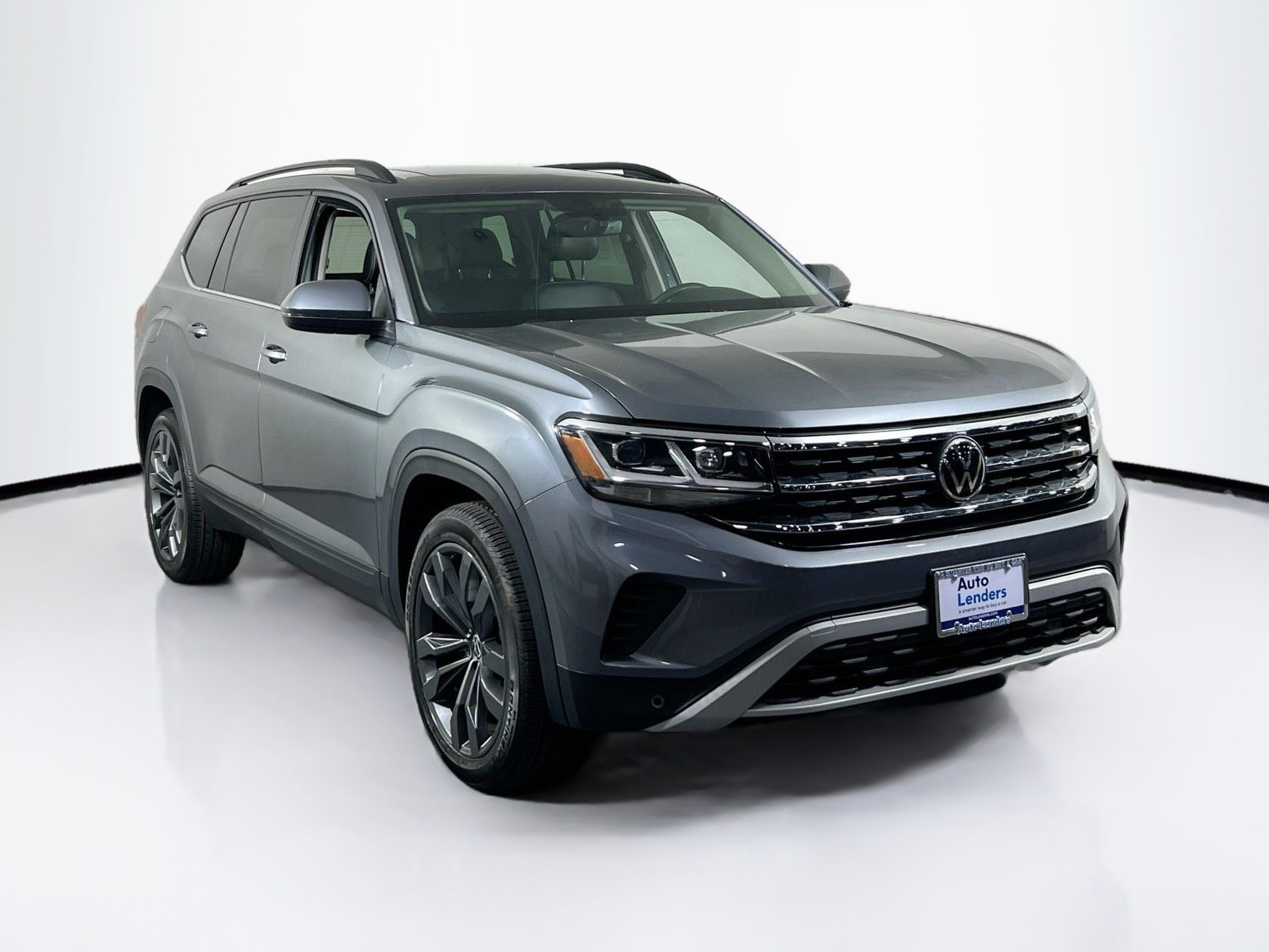 Used 2022 Volkswagen Atlas SE image 3