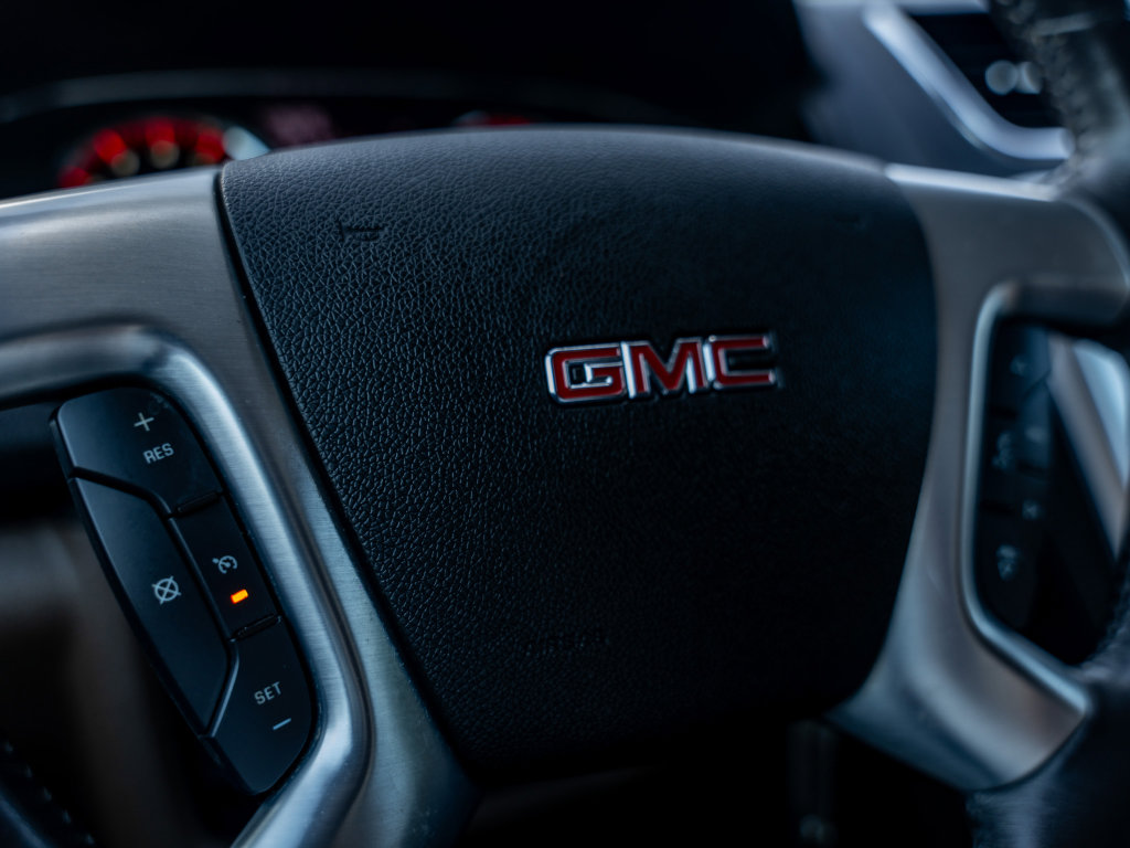 Used 2015 GMC Acadia SLT FWD image 30