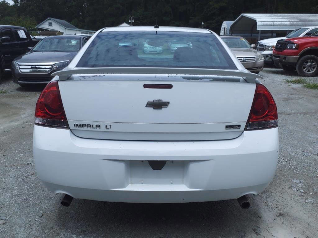 Used 2012 Chevrolet Impala LT w/ LT Sunroof Package FWD image 2