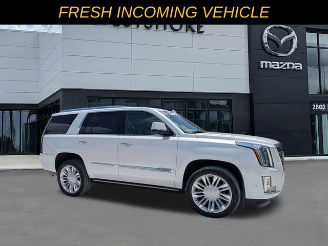 Used 2020 Cadillac Escalade Platinum RWD image 1