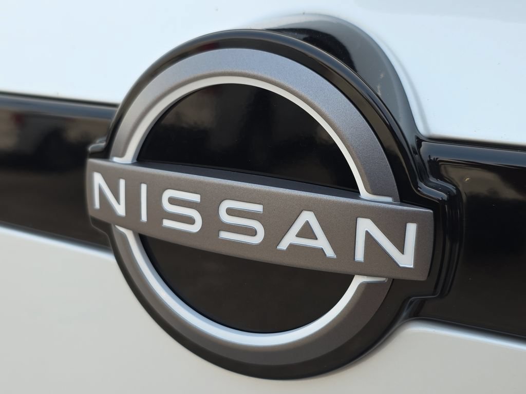 New 2026 Nissan Pathfinder SL FWD image 9