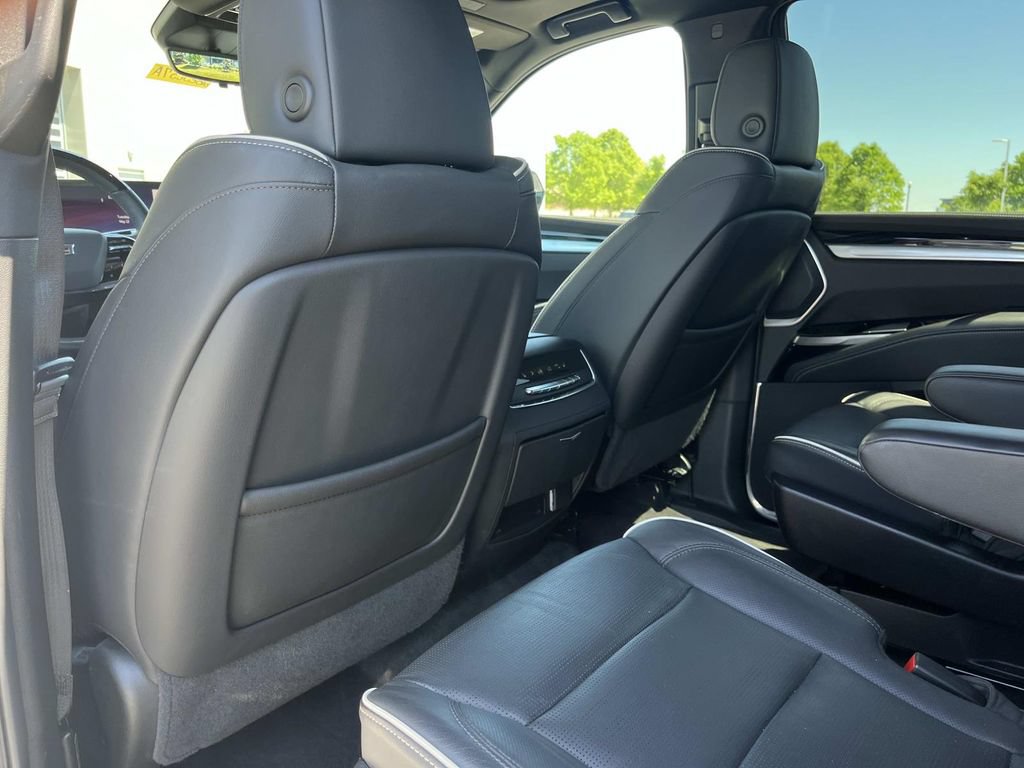 Certified 2025 Cadillac Escalade Sport AWD/4WD image 68