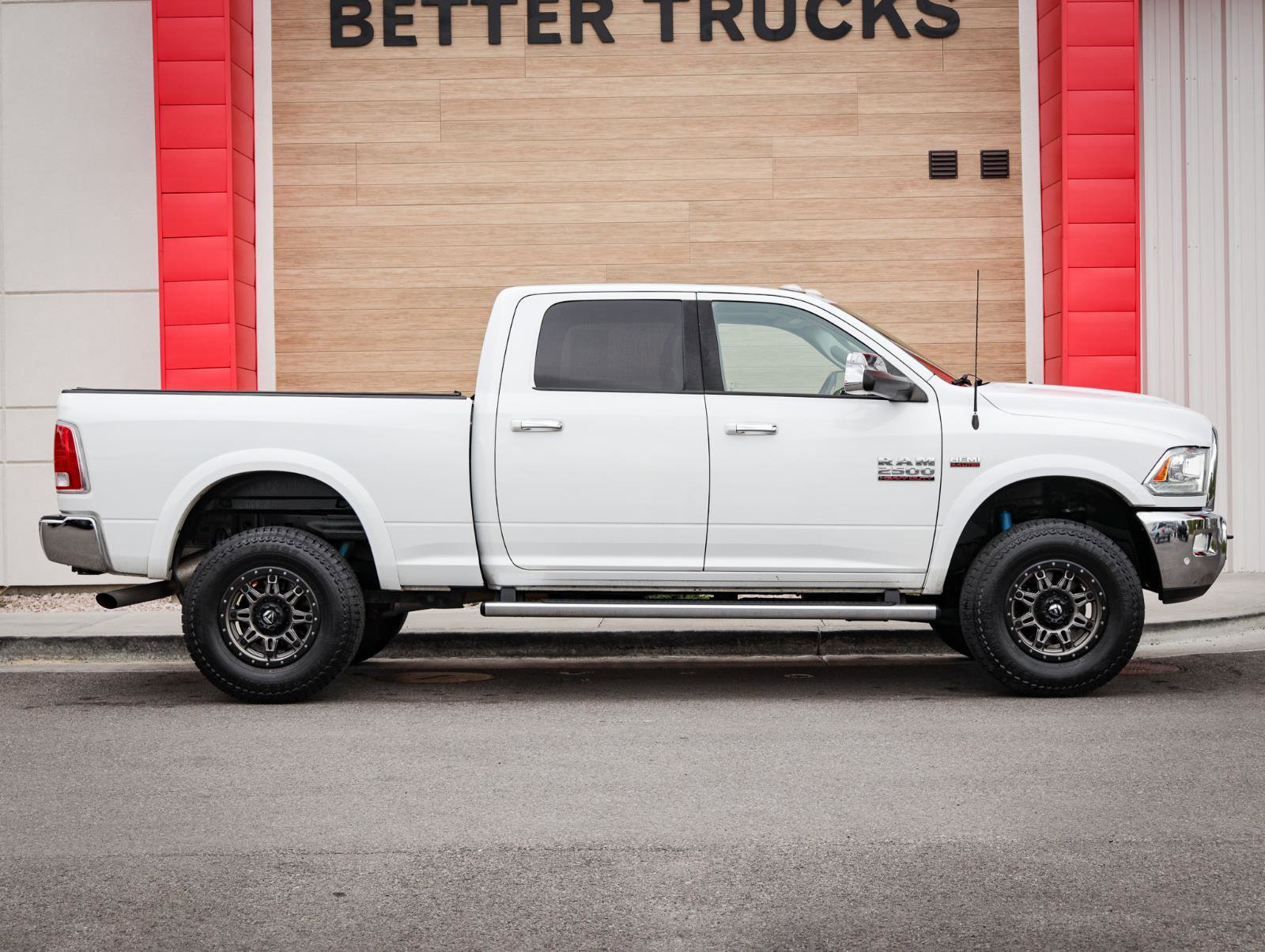 Used 2016 RAM 2500 Power Wagon Laramie AWD/4WD image 2