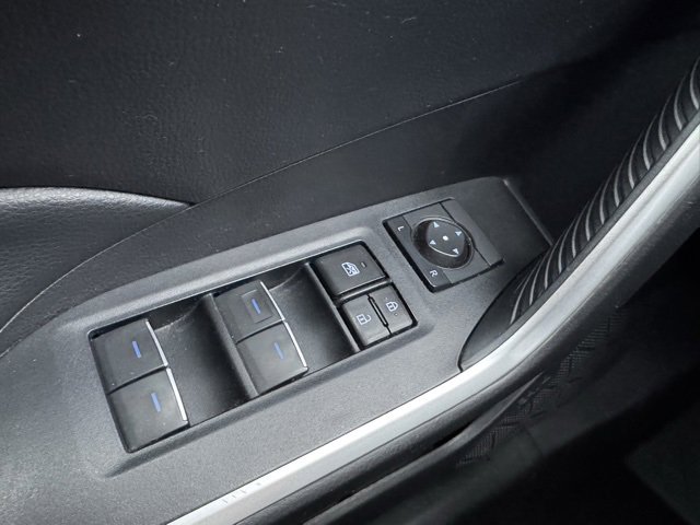 Used 2022 Toyota RAV4 XLE image 29