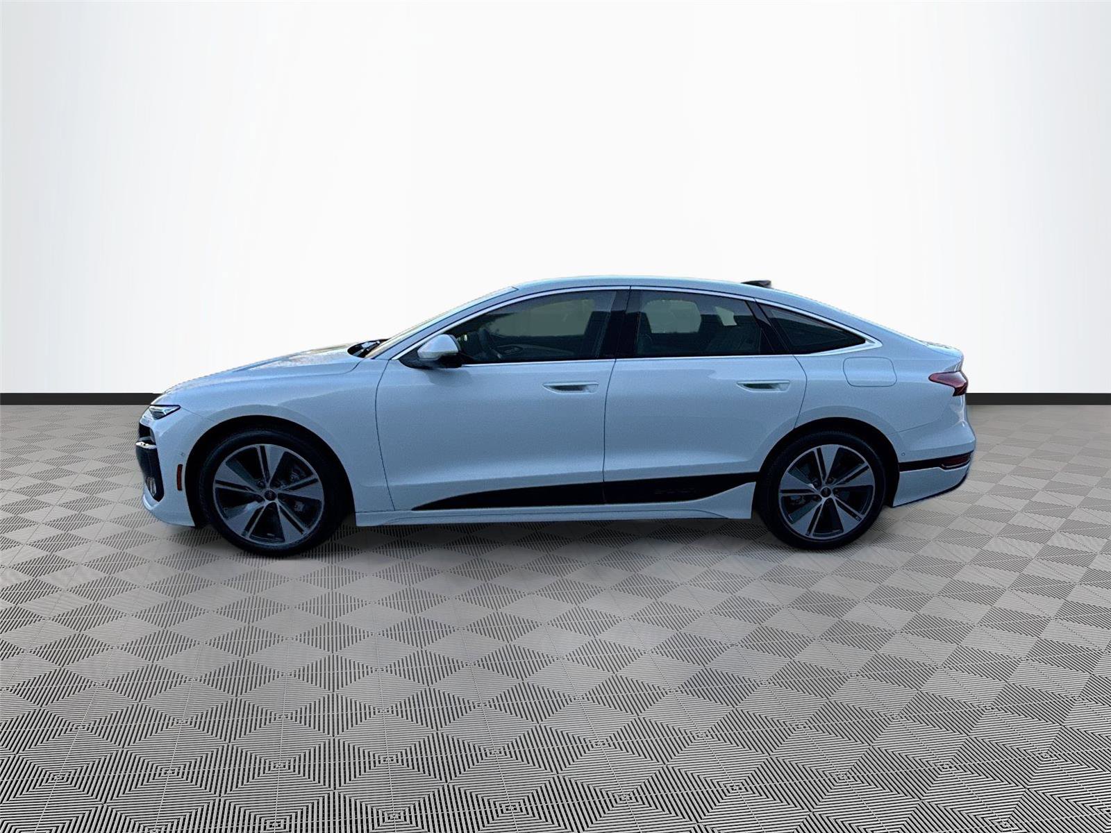 Certified 2025 Audi A6 e-tron Premium Plus w/ Premium Plus image 4
