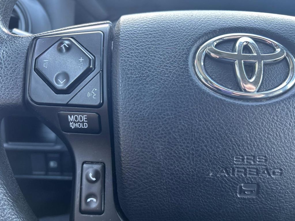Used 2018 Toyota Tacoma SR image 20