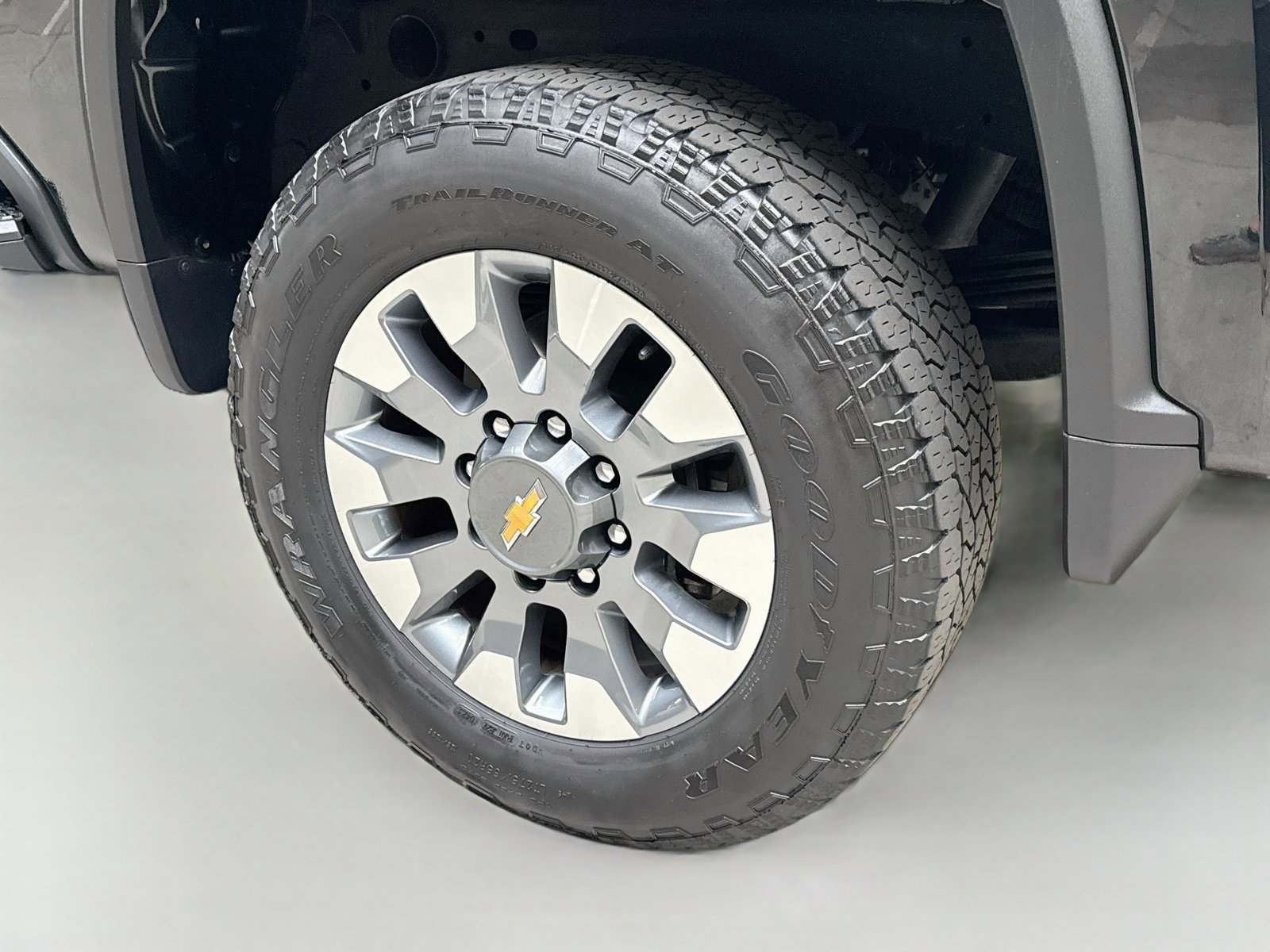 Used 2023 Chevrolet Silverado 2500 Custom w/ Custom Value Package AWD/4WD image 33