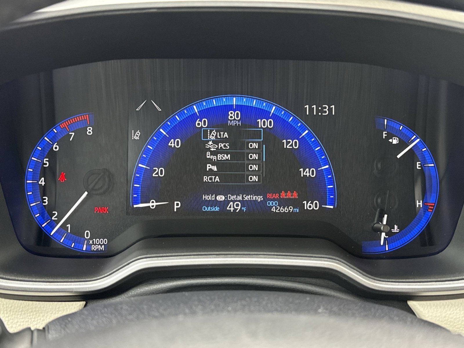 Used 2022 Toyota Corolla Cross XLE w/ Convenience Package image 17