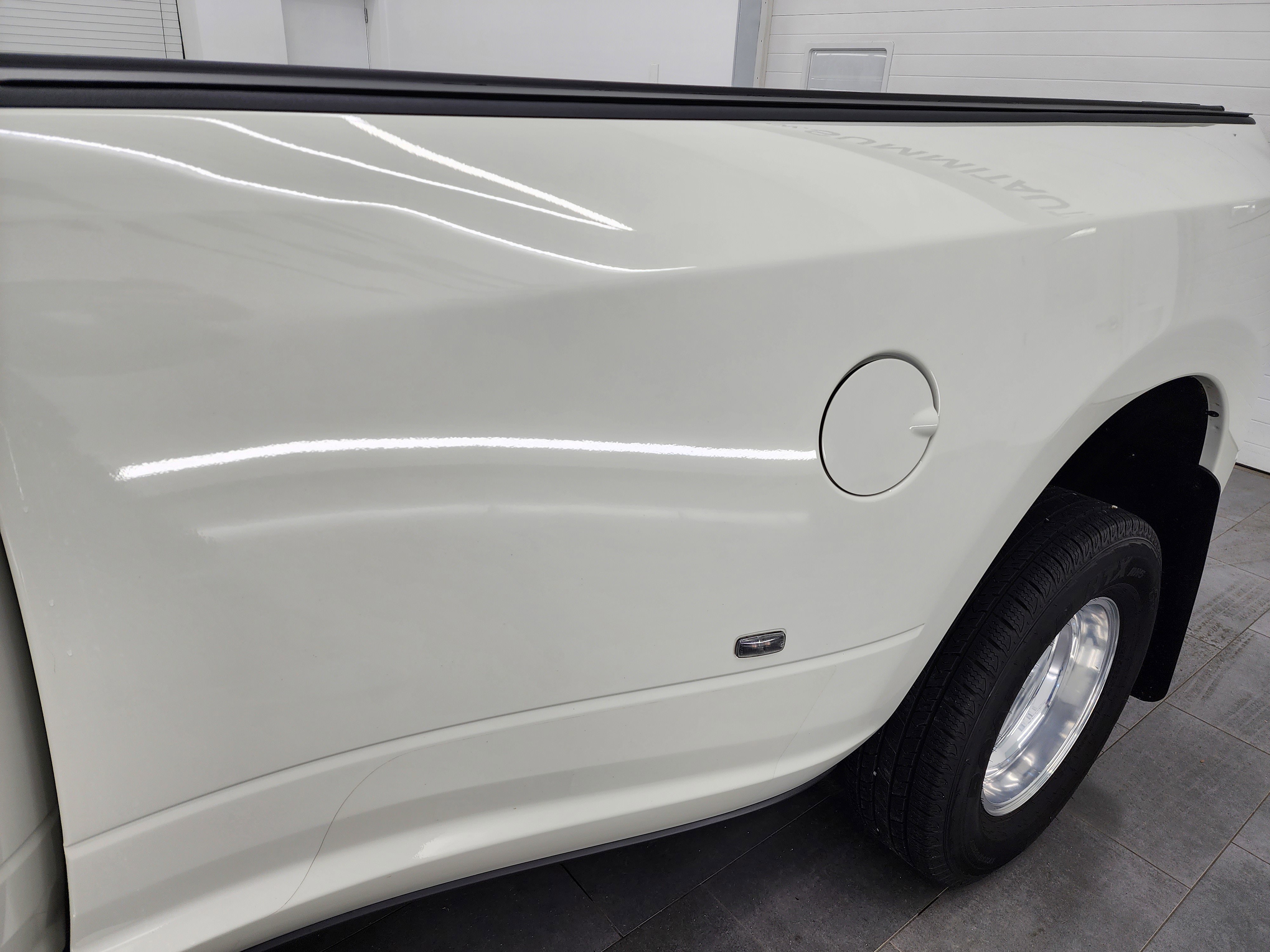 Used 2023 RAM 3500 Laramie image 34