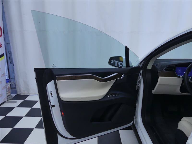 Used 2017 Tesla Model X 100D AWD/4WD image 25
