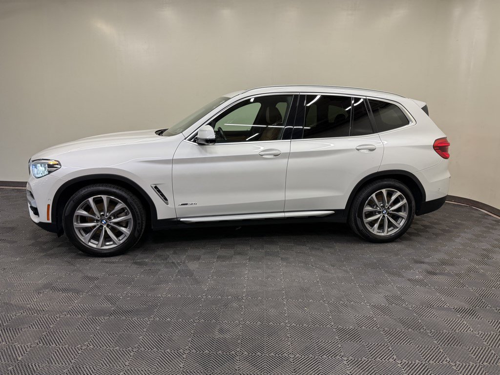 Used 2018 BMW X3 xDrive30i AWD/4WD image 3