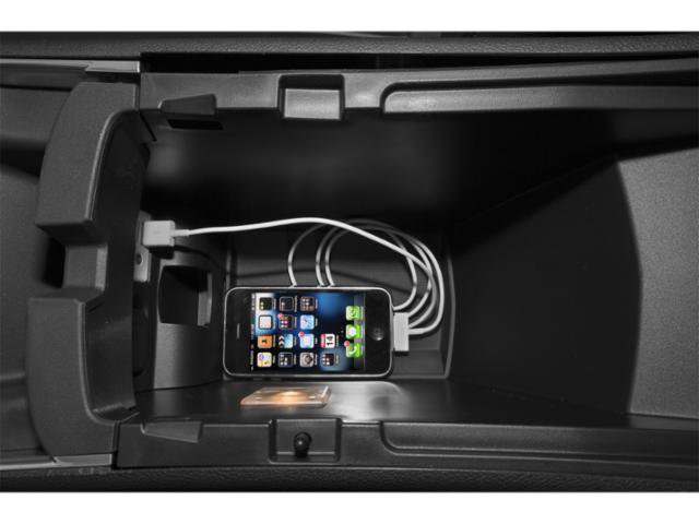 Used 2015 Chevrolet Impala LT w/ Convenience Package image 19